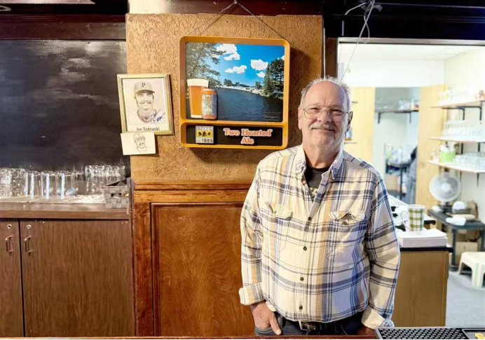 格兰特酒吧 老板